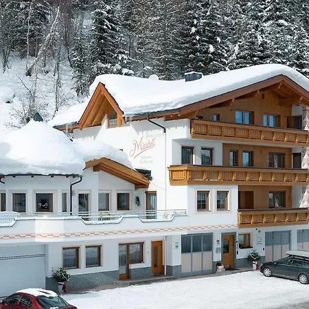 Garni Mirabell Maison d'hôtes 3*