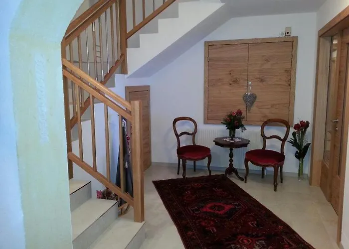Garni Mirabell 3*